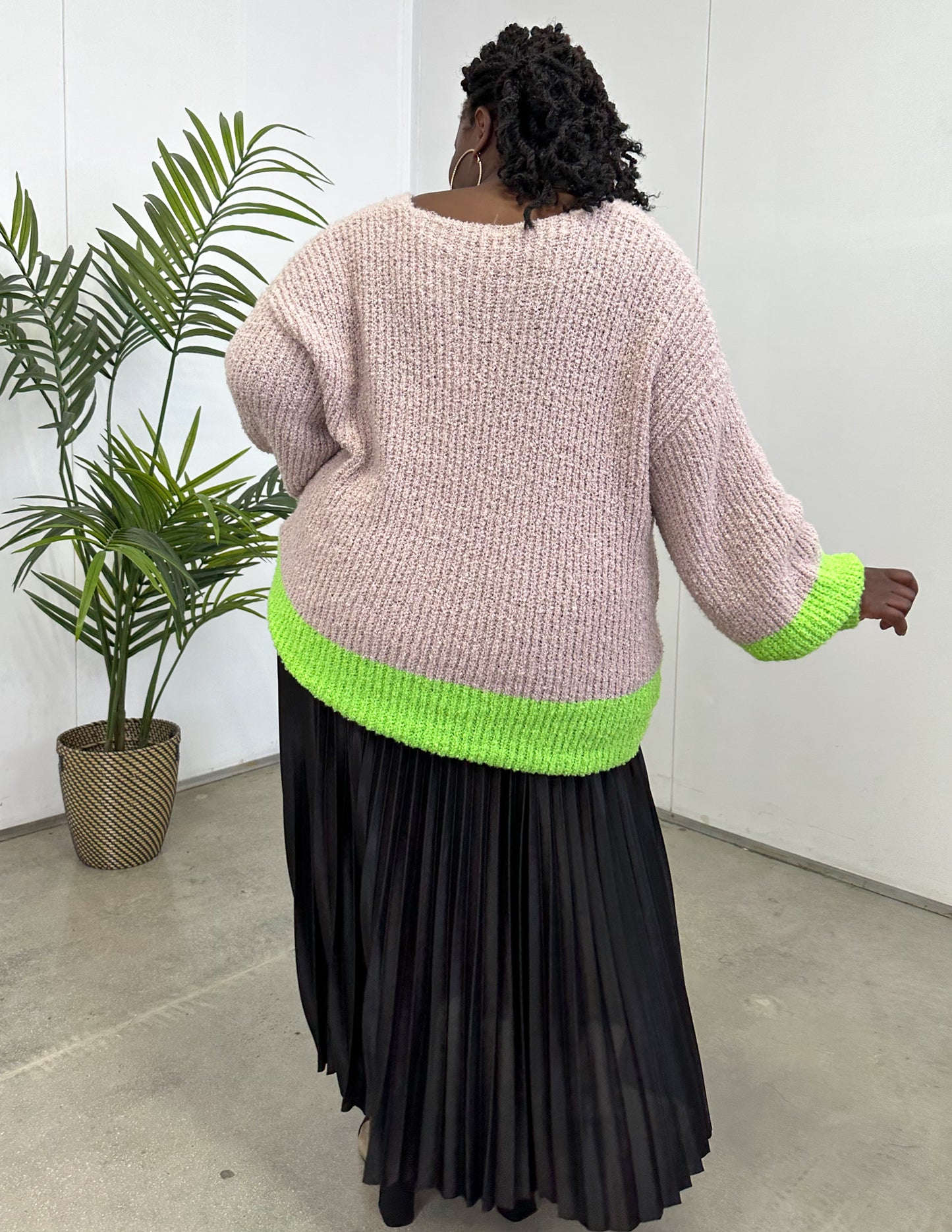 Eight Two One Knit