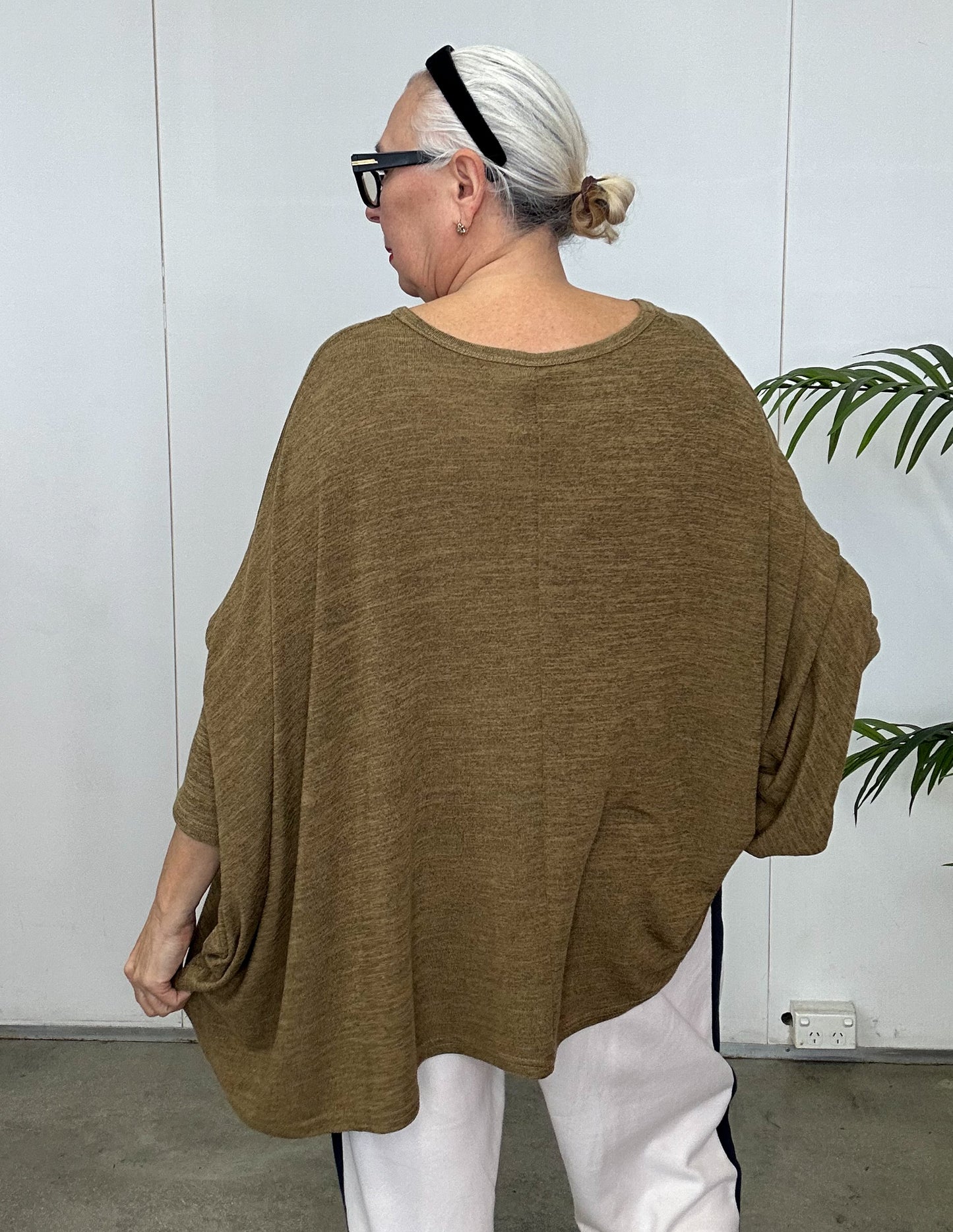 ONE NINE BATWING TOP