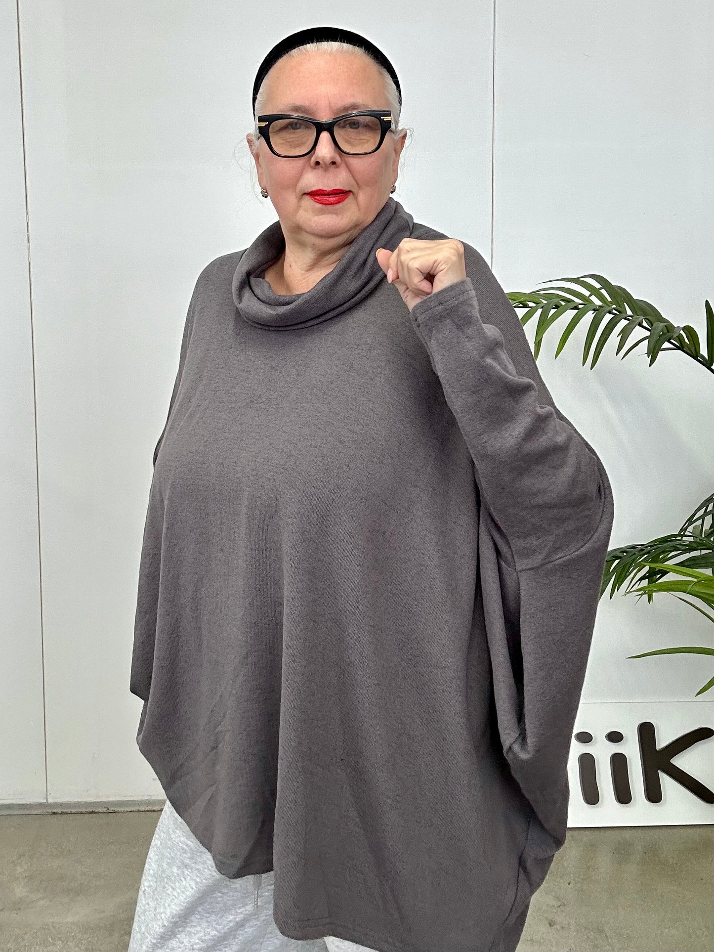 One Six Nine Batwing Top